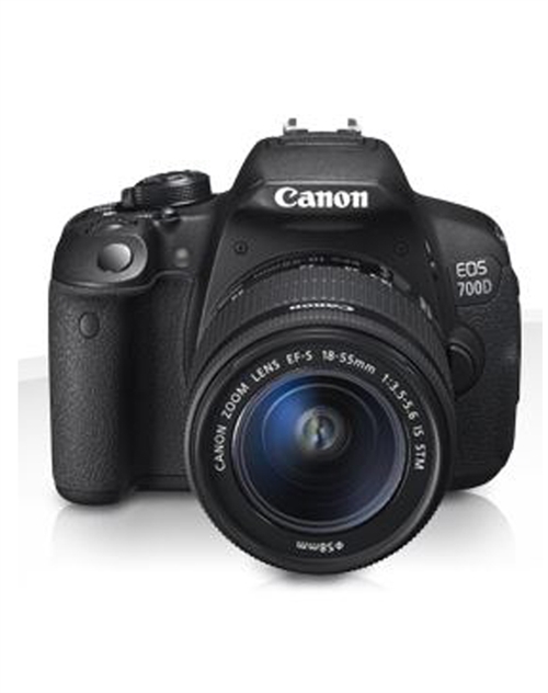 Canon EOS 700D med/18-55 III Obj.
